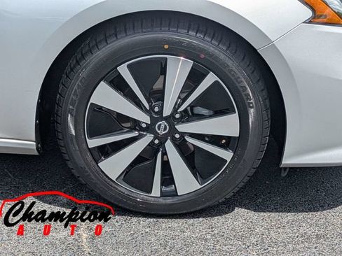 Used 2021 Nissan Altima 2.5 SV FWD image 12