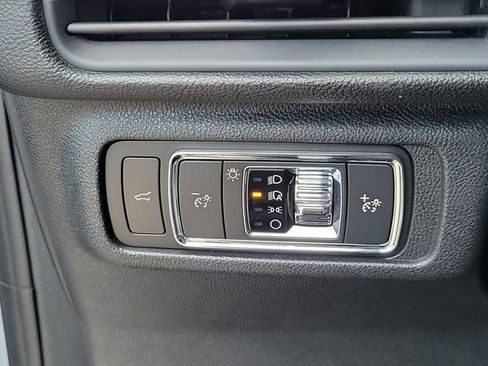 Certified 2022 Lincoln Corsair FWD image 13
