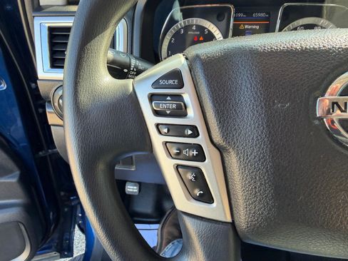Used 2019 Nissan Titan SV AWD/4WD image 21