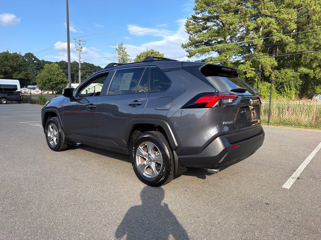 Used 2025 Toyota RAV4 XLE w/ Convenience Package AWD/4WD image 7