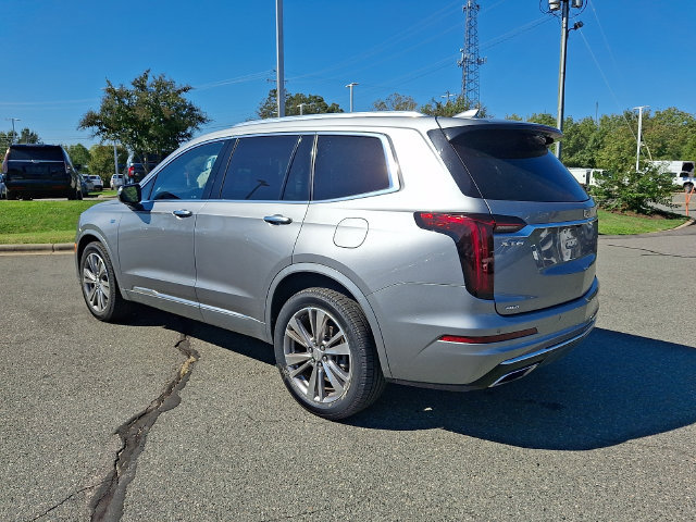 Certified 2023 Cadillac XT6 Premium Luxury AWD/4WD image 4