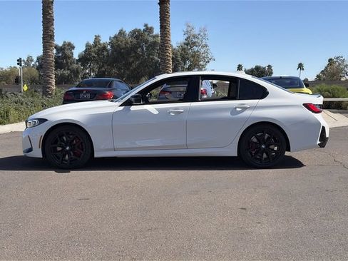 Used 2026 BMW 330i Sedan w/ M Sport Package RWD image 9