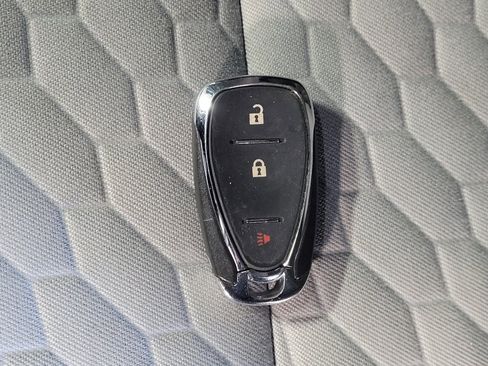 Used 2020 Chevrolet Equinox LT image 32