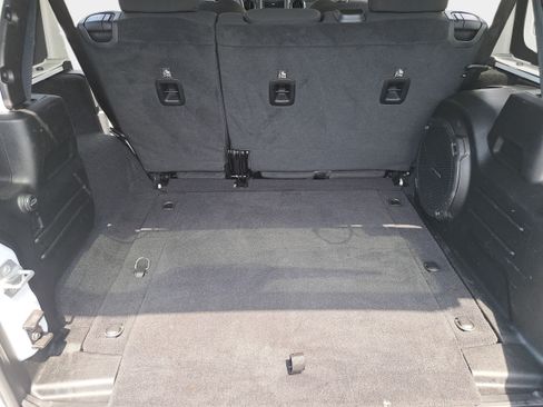 Used 2021 Jeep Wrangler Unlimited Sport AWD/4WD image 12