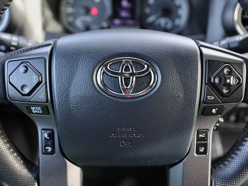 Used 2019 Toyota Tacoma TRD Sport image 35