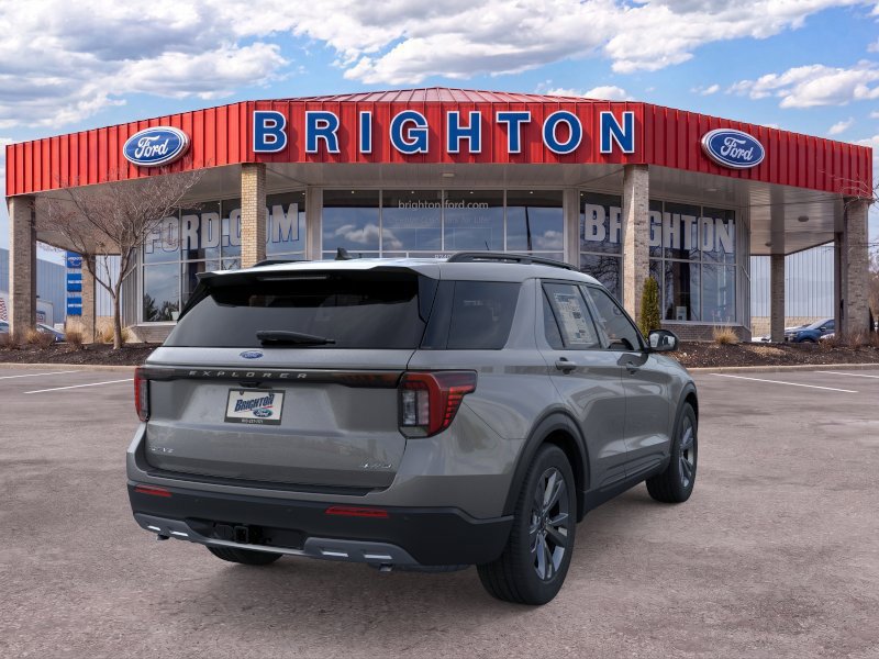 Used 2026 Ford Explorer Active w/ Active Comfort Package AWD/4WD image 8