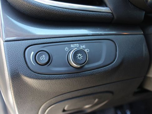 Used 2018 Buick Encore Preferred FWD image 17
