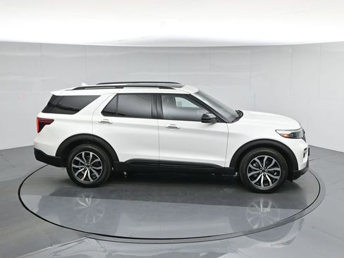 Used 2020 Ford Explorer ST w/ Premium Technology Package image 58