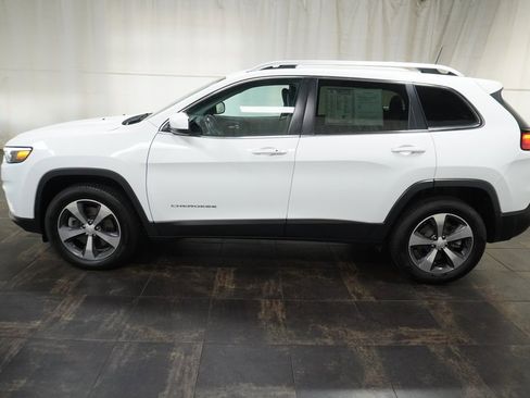 Used 2019 Jeep Cherokee Limited image 7