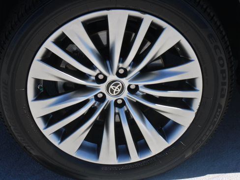 Used 2022 Toyota Highlander Platinum AWD/4WD image 9