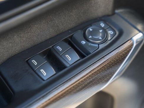 Used 2021 Chevrolet Silverado 1500 RST image 39