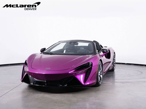 New 2026 McLaren Artura image 1