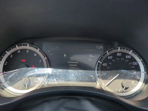 Used 2025 Toyota Highlander XLE AWD/4WD image 19