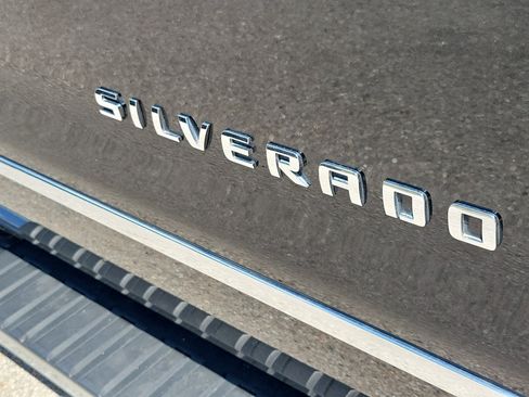 Used 2018 Chevrolet Silverado 1500 LTZ RWD image 11