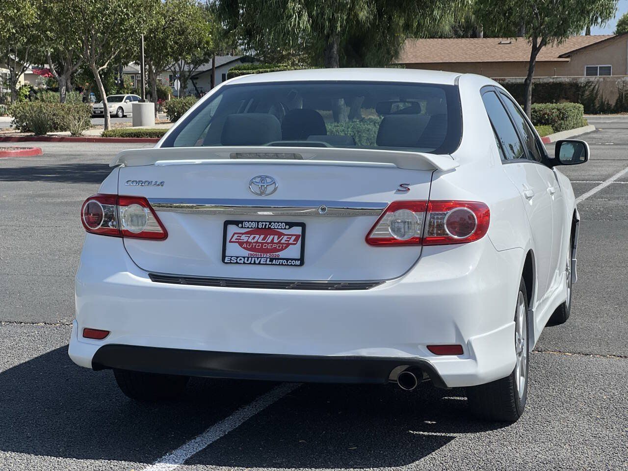 Used 2013 Toyota Corolla S FWD image 3