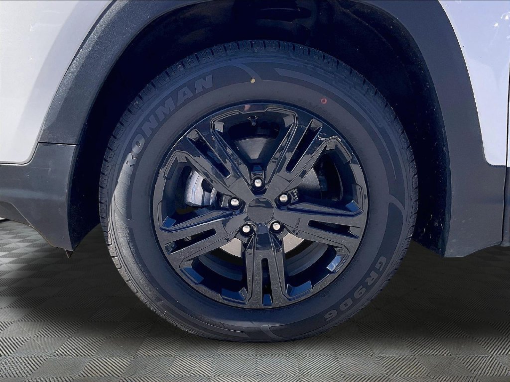 Used 2024 GMC Terrain SLE AWD/4WD image 7