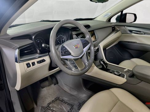 Used 2021 Cadillac XT5 Premium Luxury AWD/4WD image 9