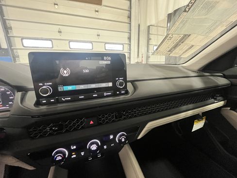 New 2025 Honda Accord LX image 17