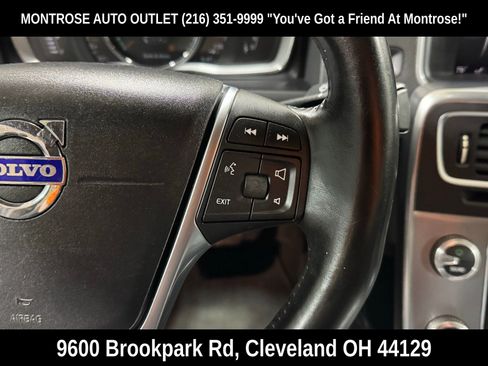 Used 2018 Volvo S60 T5 Inscription image 19