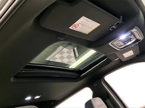 Used 2022 Chevrolet Silverado 3500 High Country w/ Safety Package II image 17