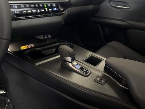 Certified 2026 Lexus UX 300h FWD w/ Accessory Package (Z2) image 20