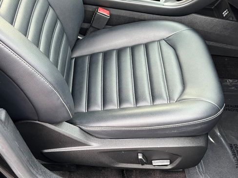 Used 2019 Ford Fusion SEL image 13