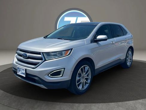 Used 2015 Ford Edge Titanium w/ Equipment Group 301A FWD image 18
