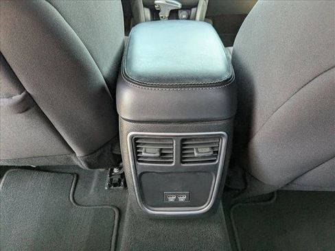 Used 2021 Dodge Charger SXT image 18