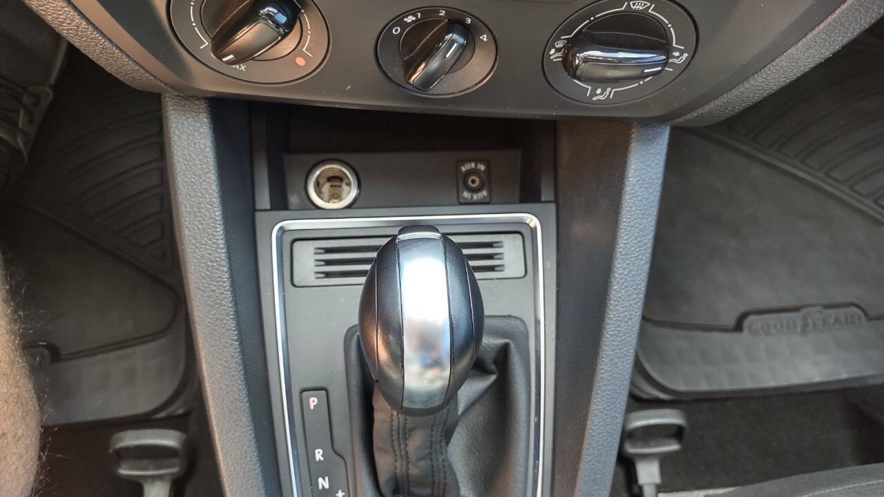 Used 2015 Volkswagen Jetta S FWD image 19