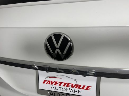 Used 2020 Volkswagen Atlas Cross Sport SEL Premium R-Line AWD/4WD image 13