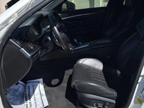 Used 2013 BMW M5 RWD image 5