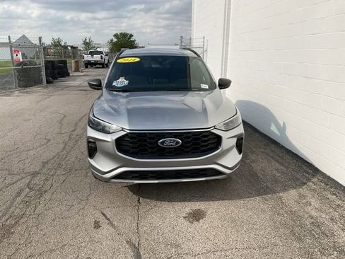 Used 2024 Ford Escape ST-Line w/ Cold Weather Package image 6