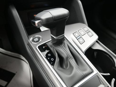 New 2026 Kia Sportage SX FWD image 24