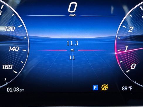 New 2025 Mercedes-Benz C 300 4MATIC Sedan image 31