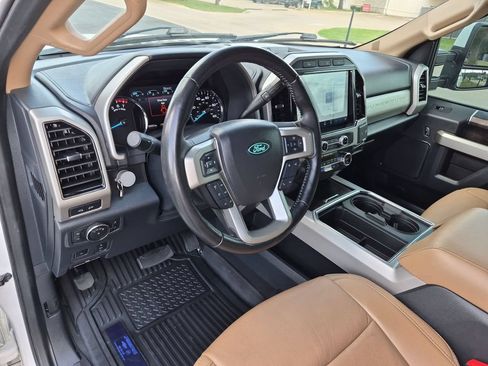 Used 2022 Ford F250 Lariat w/ Lariat Ultimate Package AWD/4WD image 8