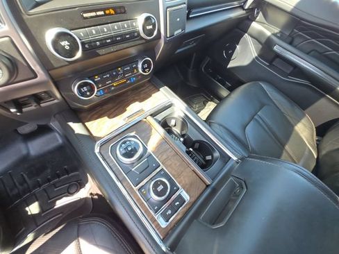 Used 2020 Ford Expedition Platinum AWD/4WD image 18