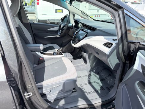 Used 2020 Chevrolet Bolt LT image 10