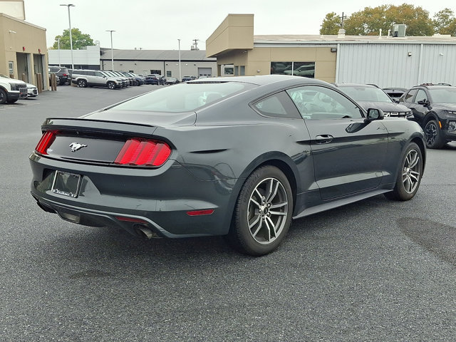 Used 2016 Ford Mustang Coupe RWD image 5