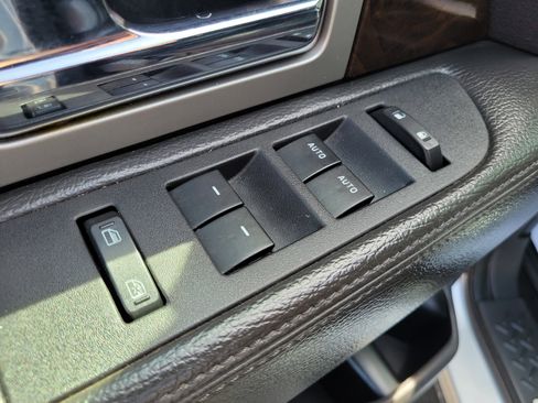 Used 2013 Ford F150 Platinum AWD/4WD image 19