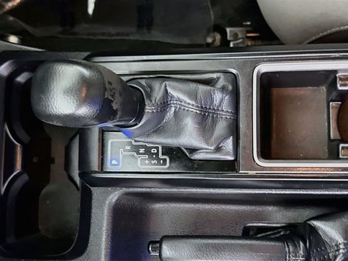 Used 2021 Toyota Tacoma SR RWD image 20