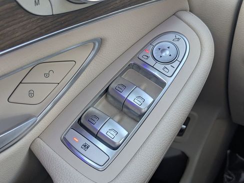 Certified 2022 Mercedes-Benz GLC 300 GLC 300 image 8