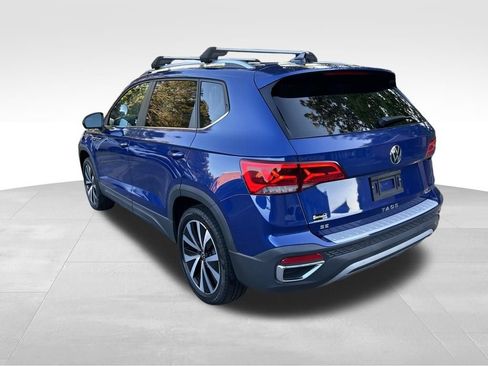 Used 2022 Volkswagen Taos SE AWD/4WD image 3