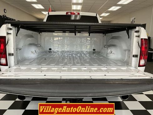 Used 2016 RAM 1500 Express AWD/4WD image 29