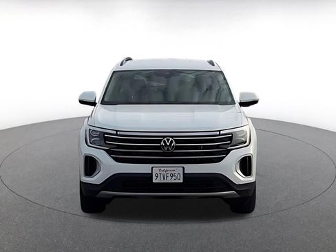 Used 2024 Volkswagen Atlas SE image 4