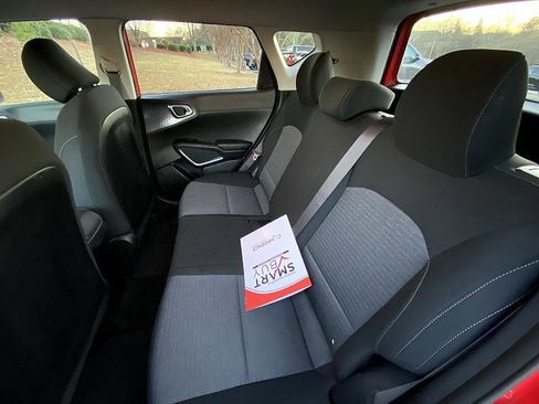 Used 2020 Kia Soul S image 15