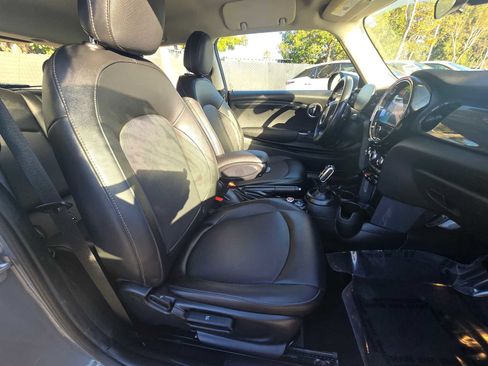 Used 2022 MINI Cooper 2-Door Hardtop image 11