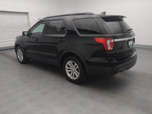 Used 2017 Ford Explorer FWD image 3