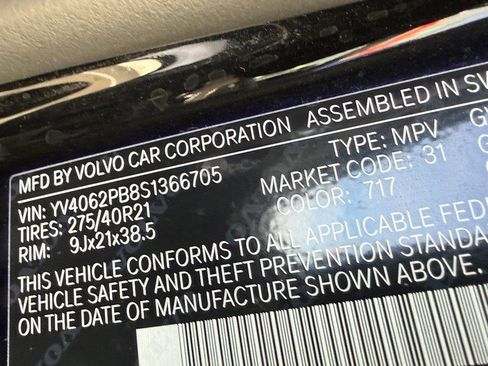 Certified 2025 Volvo XC90 B6 Plus image 23