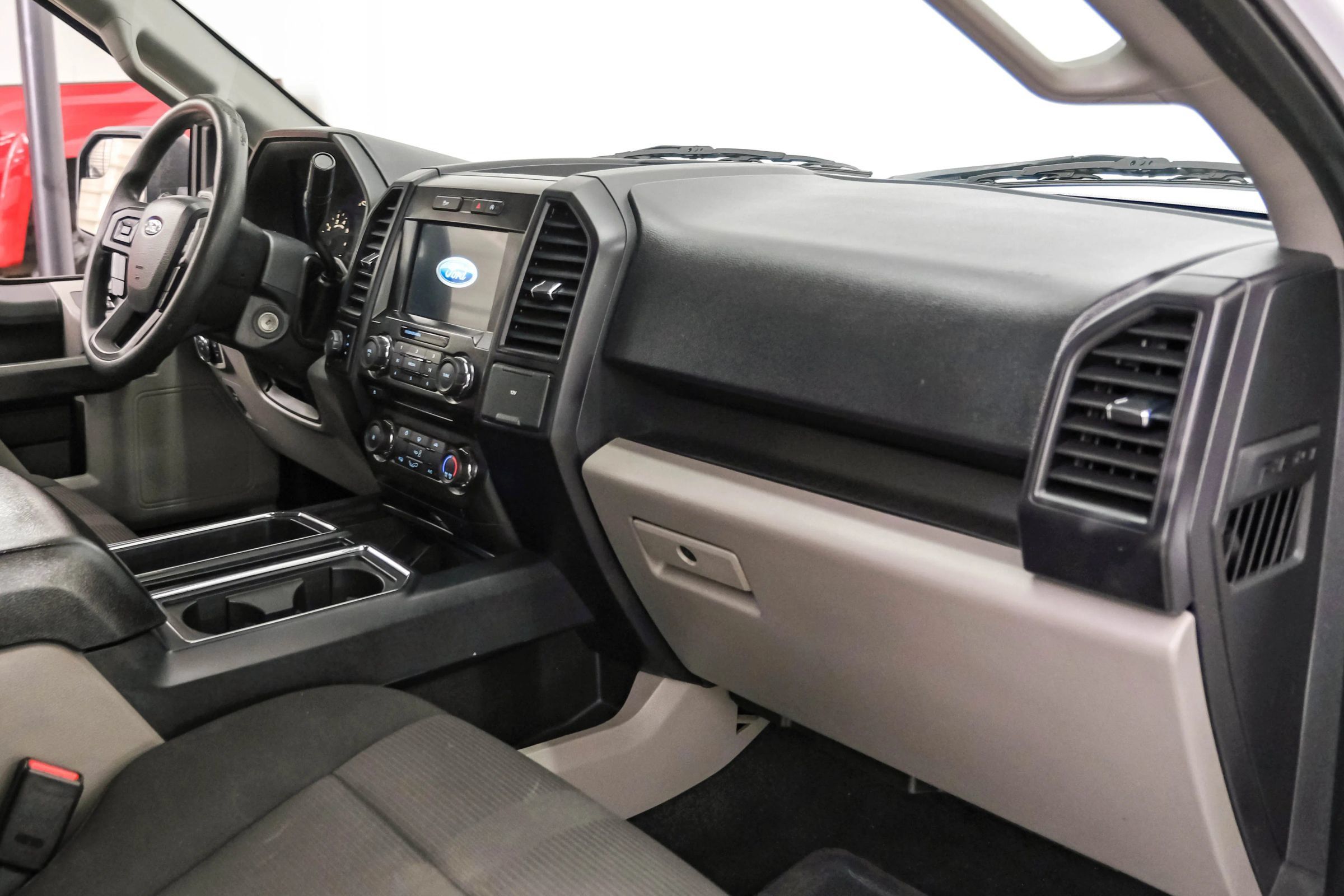 Used 2017 Ford F150 XL w/ Equipment Group 101A Mid AWD/4WD image 12