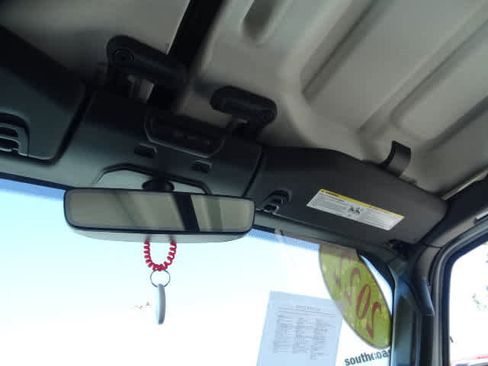 Used 2022 Jeep Wrangler Unlimited Sahara image 34